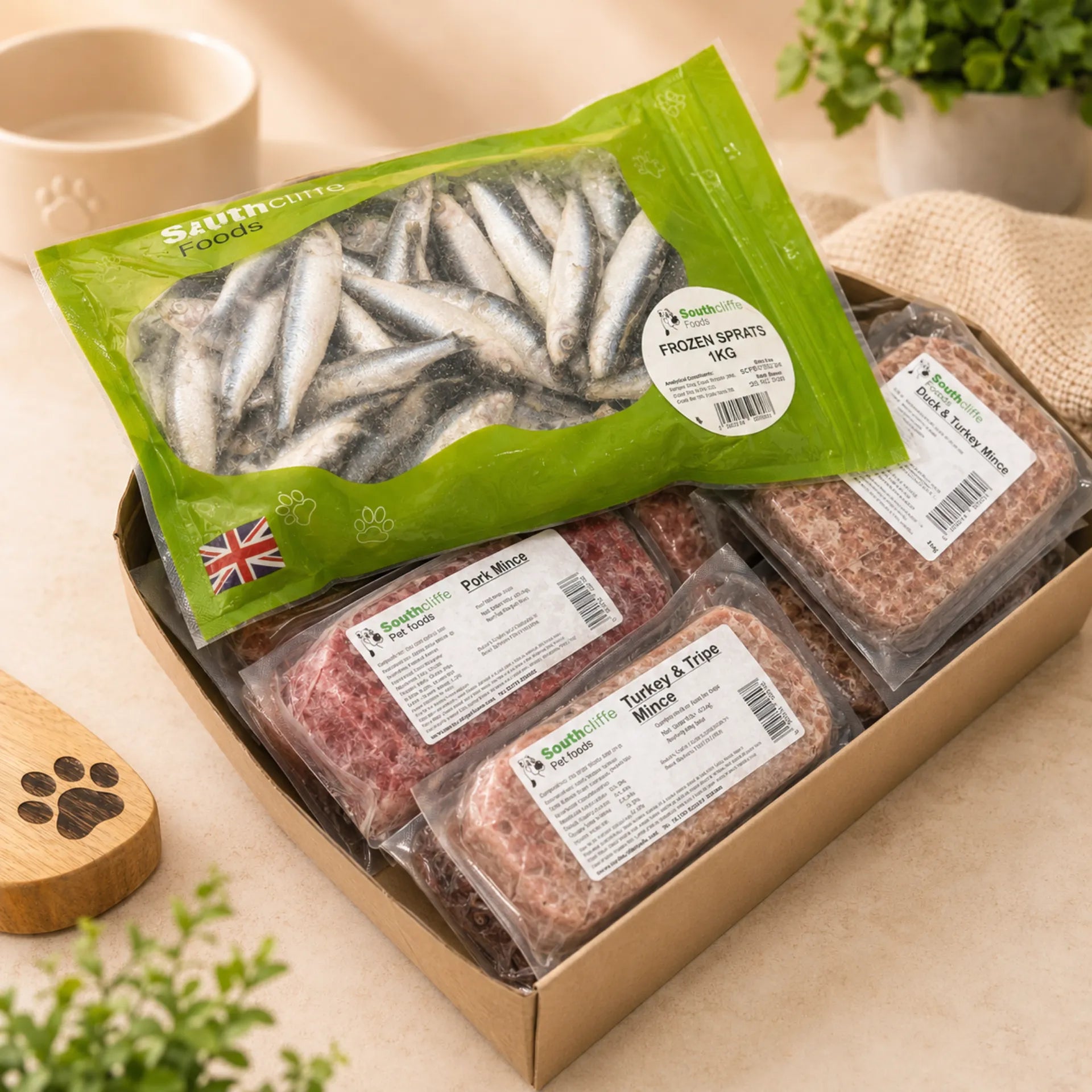 1 Box of Southcliffe Frozen Raw Dog Food + 1 Bag of Southcliffe Sprats